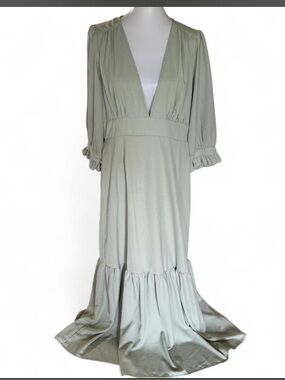 NWOT Sage Green V-Neck Maxi Dress - Elegant Ruffle Sleeve